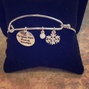 Precious Charms Bracelet- Snowflake